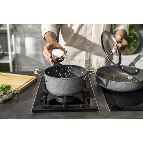 Garnek BALLARINI Salina Granitium z pokrywką granitowy 20 cm 75002-826-0 Garnek BALLARINI Salina Granitium z pokrywką granitowy 20 cm 75002-826-0