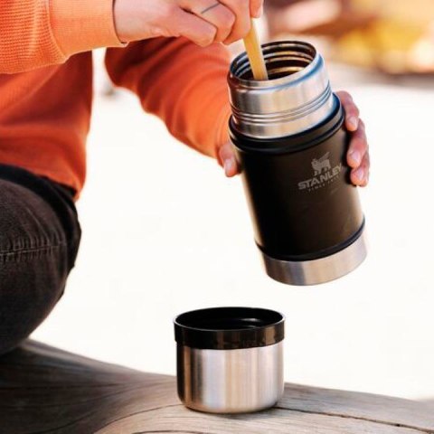 Stanley termos obiadowy LEGENDARY CLASSIC - MATTE BLACK 0,7L Stanley termos obiadowy LEGENDARY CLASSIC - MATTE BLACK 0,7L