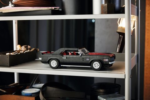 LEGO Icons 10304 Chevrolet Camaro Z28 LEGO Icons 10304 Chevrolet Camaro Z28