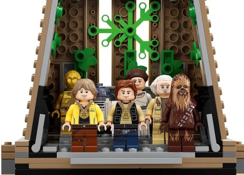 LEGO Star Wars TM 75365 Baza Rebeliantów na Yavin 4 LEGO Star Wars TM 75365 Baza Rebeliantów na Yavin 4