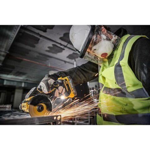 Pilarka tarczowa 18V b/aku 76mm DEWALT DCS438N Pilarka tarczowa 18V b/aku 76mm DEWALT DCS438N