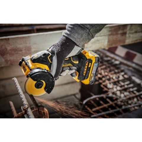 Pilarka tarczowa 18V b/aku 76mm DEWALT DCS438N Pilarka tarczowa 18V b/aku 76mm DEWALT DCS438N