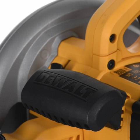 Piła tarczowa DeWalt DWE576K (1600W; 190mm) Piła tarczowa DeWalt DWE576K (1600W; 190mm)