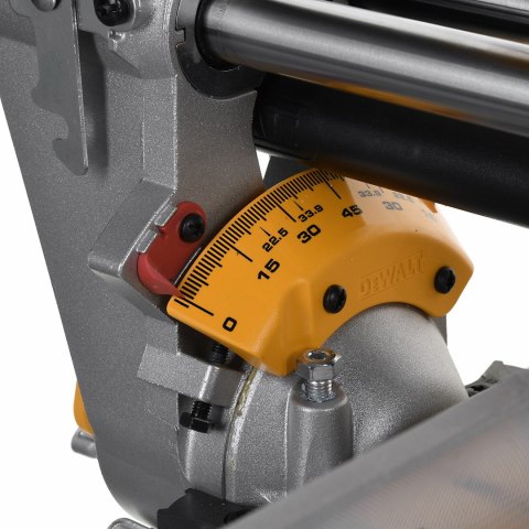 Pilarka tarczowa DeWalt DWS780-QS (1675W; 305mm) Pilarka tarczowa DeWalt DWS780-QS (1675W; 305mm)