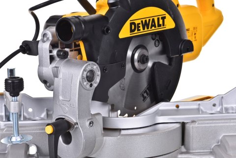 Pilarka tarczowa ukośna DeWalt DWS773-QS (1300W; 216mm) Pilarka tarczowa ukośna DeWalt DWS773-QS (1300W; 216mm)