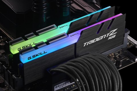 Zestaw pamięci G.SKILL TridentZ RGB F4-3600C16D-16GTZR (DDR4 DIMM; 2 x 8 GB; 3600 MHz; CL16) Zestaw pamięci G.SKILL TridentZ RGB F4-3600C16D-16GTZR (DDR4 DIMM; 2 x 8 GB; 3600 MHz; CL16)