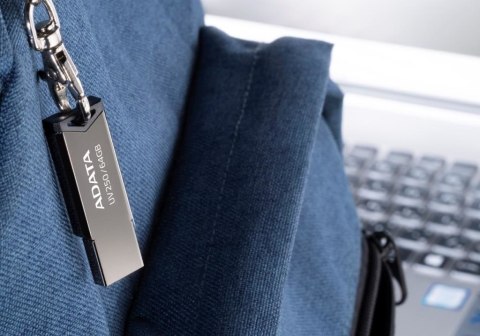 Pendrive ADATA UV250 AUV250-32G-RBK (32GB; USB 2.0; kolor srebrny) Pendrive ADATA UV250 AUV250-32G-RBK (32GB; USB 2.0; kolor srebrny)
