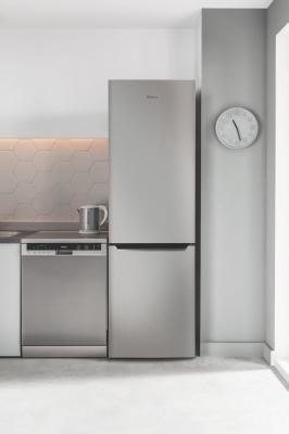 Lodówka Amica FK2995.2FTX (545mm x 1800mm x 590 mm; 180l; Klasa A+; kolor inox) Lodówka Amica FK2995.2FTX (545mm x 1800mm x 590 mm; 180l; Klasa A+; kolor inox)