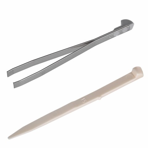 Scyzoryk Victorinox RangerGrip 79, 12 f, 130mm, czerwono-czarny Scyzoryk Victorinox RangerGrip 79, 12 f, 130mm, czerwono-czarny