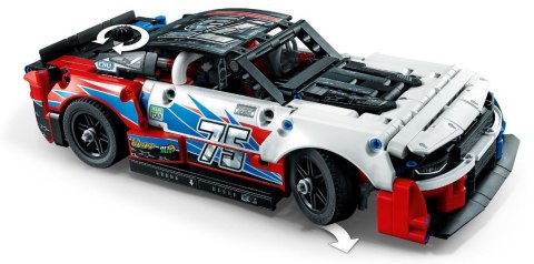 LEGO Technic 42153 Nowy Chevrolet Camaro ZL1 z serii NASCAR LEGO Technic 42153 Nowy Chevrolet Camaro ZL1 z serii NASCAR