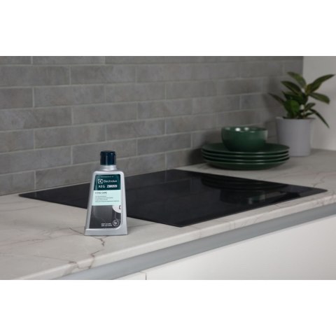 Preparat do czyszczenia płyt ceramicznych VitroCare ELECTROLUX M3HCC300 300ml Preparat do czyszczenia płyt ceramicznych VitroCare ELECTROLUX M3HCC300 300ml