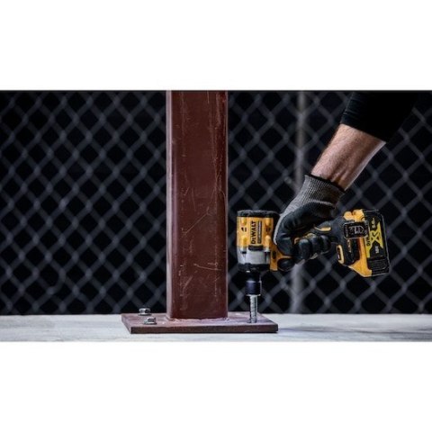 DEWALT Klucz udarowy 1/2" 18V 406 Nm DCF921NT DEWALT Klucz udarowy 1/2" 18V 406 Nm DCF921NT