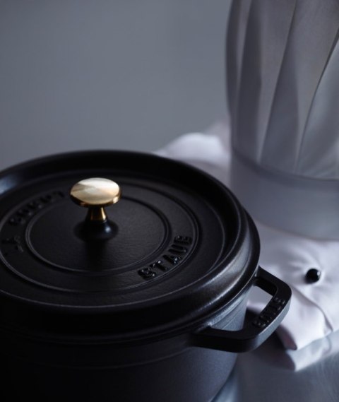 Garnek żeliwny okrągły Staub - Czarny, 1.7 ltr Garnek żeliwny okrągły Staub - Czarny, 1.7 ltr