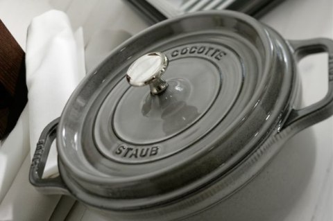 Garnek żeliwny okrągły Staub - Grafitowy, 8.35 ltr Garnek żeliwny okrągły Staub - Grafitowy, 8.35 ltr