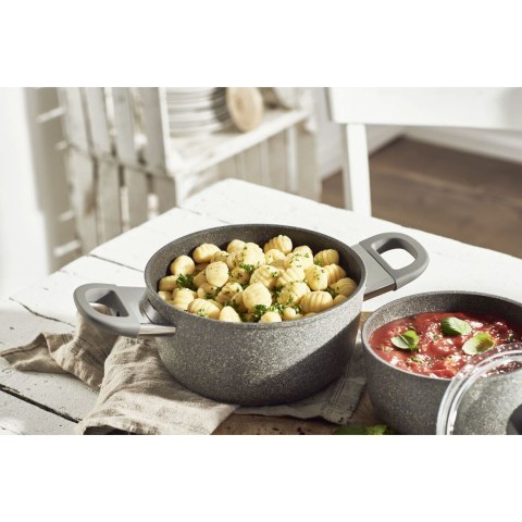 Indukcyjny garnek granitowy z pokrywką Ballarini Murano - 1.4 ltr Indukcyjny garnek granitowy z pokrywką Ballarini Murano - 1.4 ltr
