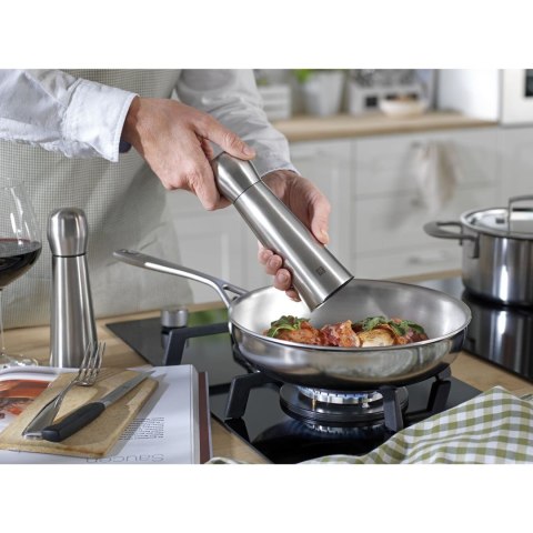Młynek do pieprzu Zwilling Spices - 19 cm, Srebrny Młynek do pieprzu Zwilling Spices - 19 cm, Srebrny