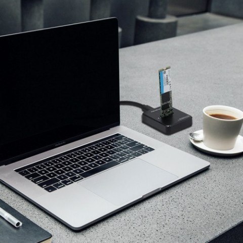 Stacja dokująca dysków SSD M.2 SATA/PCIe NGFF/NVMe USB 3.1 Qoltec Stacja dokująca dysków SSD M.2 SATA/PCIe NGFF/NVMe USB 3.1 Qoltec