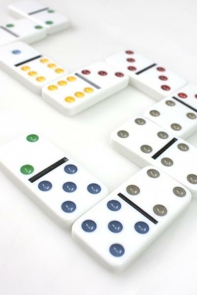 Domino szóstkowe klasyczna gra w puszce 53913 TACTIC Domino szóstkowe klasyczna gra w puszce 53913 TACTIC