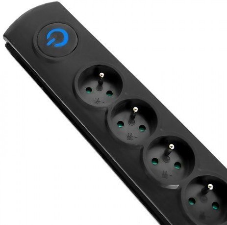 Listwa przeciwprzepięciowa Qoltec 8 gniazd 1.8m (czarna) Listwa przeciwprzepięciowa Qoltec 8 gniazd 1.8m (czarna)