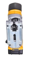 18 v wyrzynarka xr, 135mm, 2x5.0 ah + ład, tstak