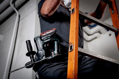 METABO.ZESTAW COMBO 18V 2.5.2 (BS 18 LT BL + BH 18 LTX BL) 2,0+4,0Ah +METABOX METABO.ZESTAW COMBO 18V 2.5.2 (BS 18 LT BL + BH 18 LTX BL) 2,0+4,0Ah +METABOX