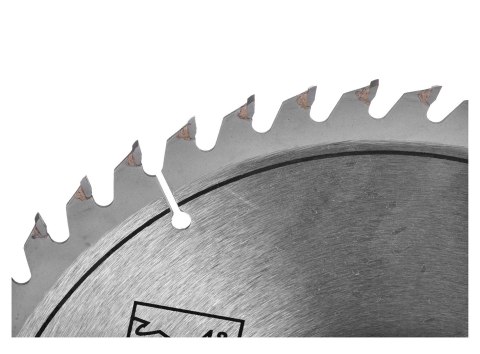 SCHEPPACH PIŁA UKOŚNICA HM216 2000W 216mm/ 340 x 65mm SCHEPPACH PIŁA UKOŚNICA HM216 2000W 216mm/ 340 x 65mm