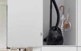 Bosch | BGBS2LB1 | Odkurzacz | W workach | Moc 600 W | Pojemność na kurz 3,5 L | Czarny