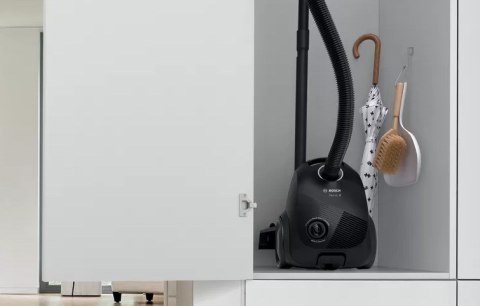 Bosch | BGBS2LB1 | Odkurzacz | W workach | Moc 600 W | Pojemność na kurz 3,5 L | Czarny Bosch | BGBS2LB1 | Odkurzacz | W workach | Moc 600 W | Pojemność na kurz 3,5 L | Czarny