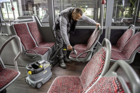 KARCHER ODKURZACZ PIORĄCY PUZZI 8/1 C KARCHER ODKURZACZ PIORĄCY PUZZI 8/1 C