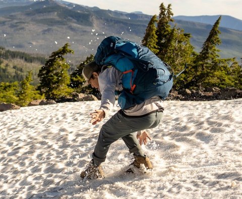 Plecak trekkingowy OSPREY Atmos AG LT 50 czarny S/M Plecak trekkingowy OSPREY Atmos AG LT 50 czarny S/M