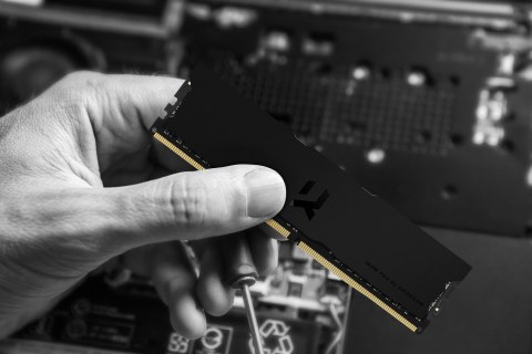 Pamięć RAM GOODRAM IRDM PRO 32GB (2x16GB) DDR4 3600MHz Pamięć RAM GOODRAM IRDM PRO 32GB (2x16GB) DDR4 3600MHz