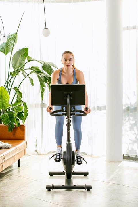 Rower spinningowy, stacjonarny, magnetyczny OVICX Q200X z ekranem dotykowym 15,6" TFT, WIFI bluetooth&app (WYPRZEDAŻ) Rower spinningowy, stacjonarny, magnetyczny OVICX Q200X z ekranem dotykowym 15,6" TFT, WIFI bluetooth&app (WYPRZEDAŻ)
