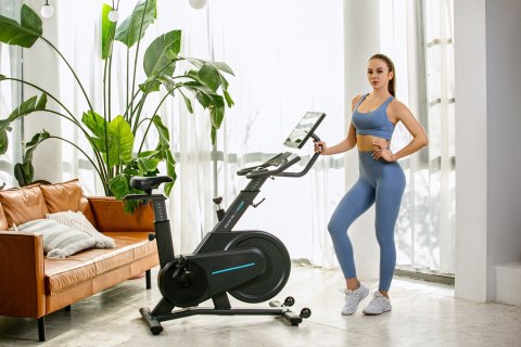 Rower spinningowy, stacjonarny, magnetyczny OVICX Q200X z ekranem dotykowym 15,6" TFT, WIFI bluetooth&app (WYPRZEDAŻ) Rower spinningowy, stacjonarny, magnetyczny OVICX Q200X z ekranem dotykowym 15,6" TFT, WIFI bluetooth&app (WYPRZEDAŻ)
