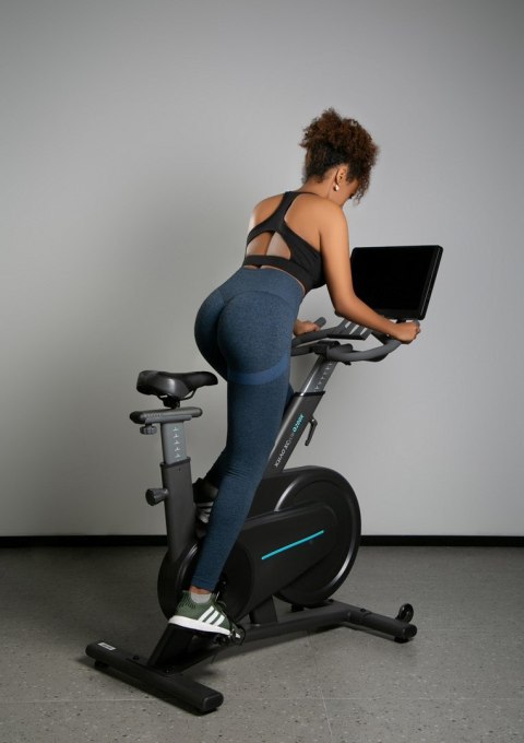 Rower spinningowy, stacjonarny, magnetyczny OVICX Q200X z ekranem dotykowym 15,6" TFT, WIFI bluetooth&app (WYPRZEDAŻ) Rower spinningowy, stacjonarny, magnetyczny OVICX Q200X z ekranem dotykowym 15,6" TFT, WIFI bluetooth&app (WYPRZEDAŻ)