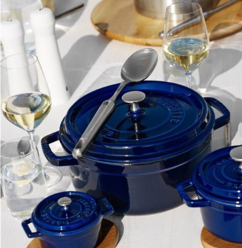 Garnek żeliwny okrągły Staub - Niebieski, 8.35 ltr Garnek żeliwny okrągły Staub - Niebieski, 8.35 ltr