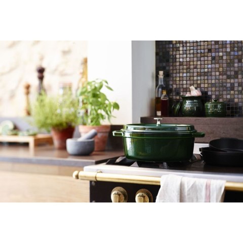 Garnek żeliwny owalny Staub - 6.7 ltr, Zielony Garnek żeliwny owalny Staub - 6.7 ltr, Zielony
