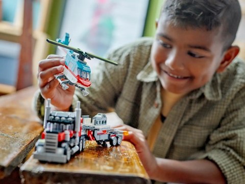 LEGO 31146 CREATOR Ciężarówka z platformą i helikopterem p8 LEGO 31146 CREATOR Ciężarówka z platformą i helikopterem p8