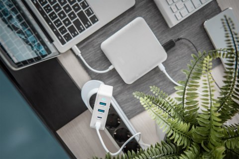 Ładowarka sieciowa uniwersalna zasilacz 4 porty 2xUSB-C 2x USB-A PD 3.0 100W biała Ładowarka sieciowa uniwersalna zasilacz 4 porty 2xUSB-C 2x USB-A PD 3.0 100W biała