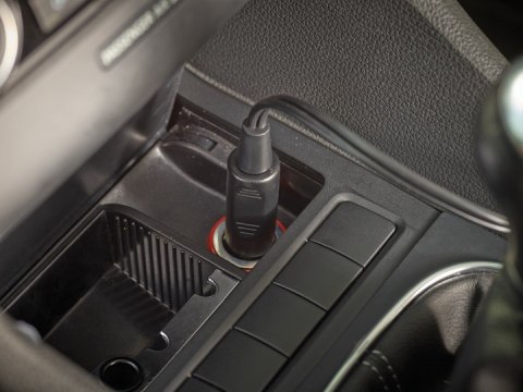 Odkurzacz Samochodowy 12V Black&Decker PV1200AV-XJ (WYPRZEDAŻ) Odkurzacz Samochodowy 12V Black&Decker PV1200AV-XJ (WYPRZEDAŻ)