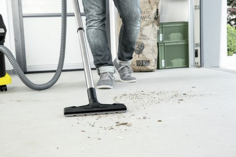 Odkurzacz kominkowy KARCHER AD 4 Premium 1.629-731.0 (600W; kolor czarny) Odkurzacz kominkowy KARCHER AD 4 Premium 1.629-731.0 (600W; kolor czarny)