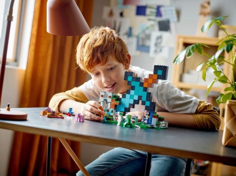 LEGO Minecraft 21244 Bastion miecza LEGO Minecraft 21244 Bastion miecza