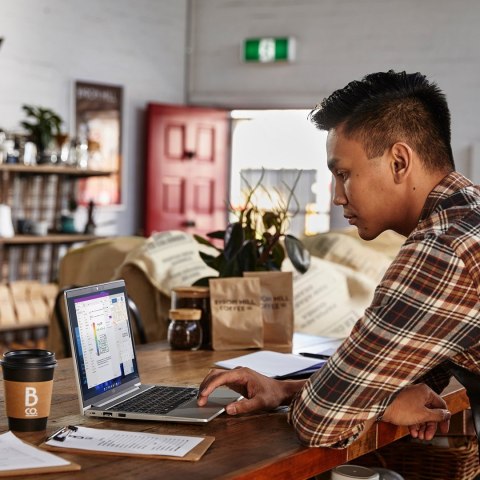 HP PB 445 G9 Ryzen 7 5825U 14"FHD 8GB SSD512 W11Pro 3Y OnSite Wolf Pro Security HP PB 445 G9 Ryzen 7 5825U 14"FHD 8GB SSD512 W11Pro 3Y OnSite Wolf Pro Security