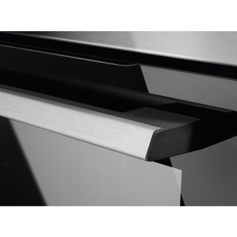 Piekarnik ELECTROLUX EOE7P31X czarno-srebrny czyszczenie pyroliza Piekarnik ELECTROLUX EOE7P31X czarno-srebrny czyszczenie pyroliza