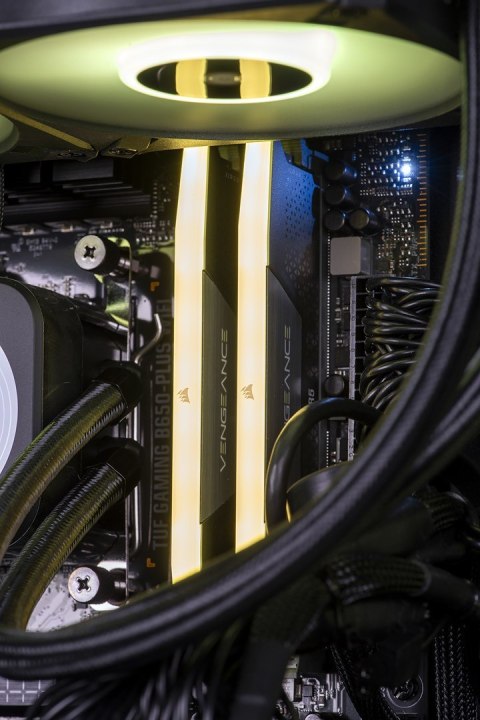 Actina 7800X3D/32GB/2TB/RX7900XT/850W/W11 Actina 7800X3D/32GB/2TB/RX7900XT/850W/W11