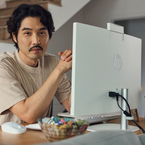 HP AIO 24-cr0011nw i5-1335U 23.8"FHD AG IPS 16GB DDR4 3200 SSD512 Intel Iris Xe Graphics Win11 2Y Shell White HP AIO 24-cr0011nw i5-1335U 23.8"FHD AG IPS 16GB DDR4 3200 SSD512 Intel Iris Xe Graphics Win11 2Y Shell White
