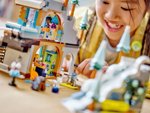 LEGO Friends 41756 Stok narciarski i kawiarnia LEGO Friends 41756 Stok narciarski i kawiarnia