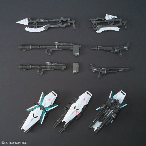 Figurka kolekcjonerska BANDAI RG 1/144 FULL ARMOR UNICORN GUNDAM Figurka kolekcjonerska BANDAI RG 1/144 FULL ARMOR UNICORN GUNDAM