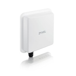 Zyxel Nebula 5G NR Outdoor Router FWA710, Standalone/Nebula with 1 year Nebula Pro License, 2.5G LAN, EU and UK