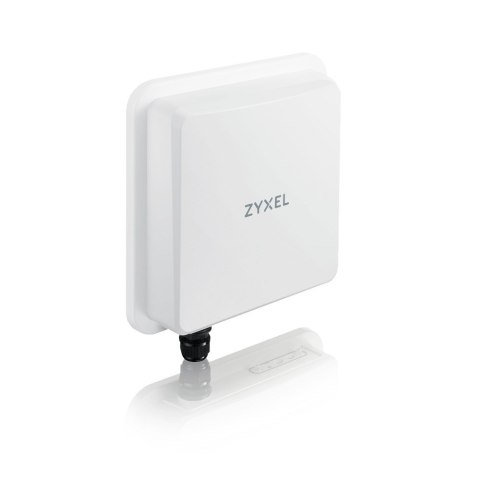 Zyxel Nebula 5G NR Outdoor Router FWA710, Standalone/Nebula with 1 year Nebula Pro License, 2.5G LAN, EU and UK Zyxel Nebula 5G NR Outdoor Router FWA710, Standalone/Nebula with 1 year Nebula Pro License, 2.5G LAN, EU and UK