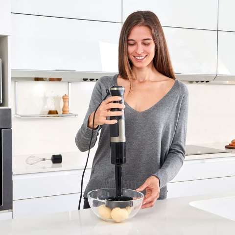 Blender ręczny Black+Decker BXHBA1500E (1500W) (WYPRZEDAŻ) Blender ręczny Black+Decker BXHBA1500E (1500W) (WYPRZEDAŻ)